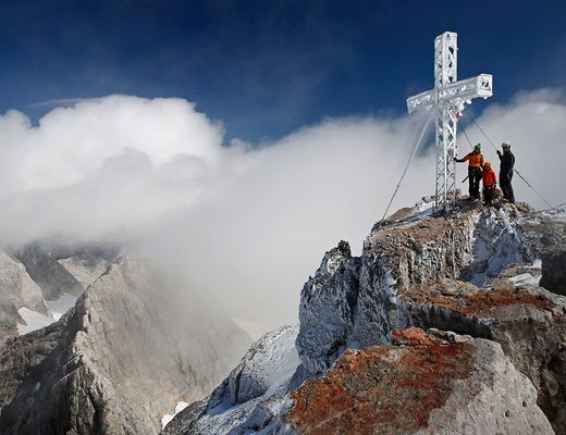 Mountaineers on the summit of the Dachstein